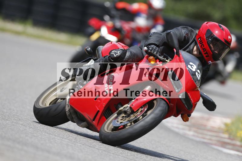 /27 12.06.2025 Ducati Schweiz Trackday Warmup  ADR/blau-bleu/33